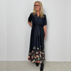 Karmamia Copenhagen kjole - Faye Maxi black blossom