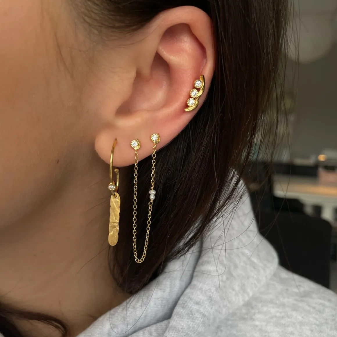 Stine A - 1335 Flow With Three Stones guldbelagt