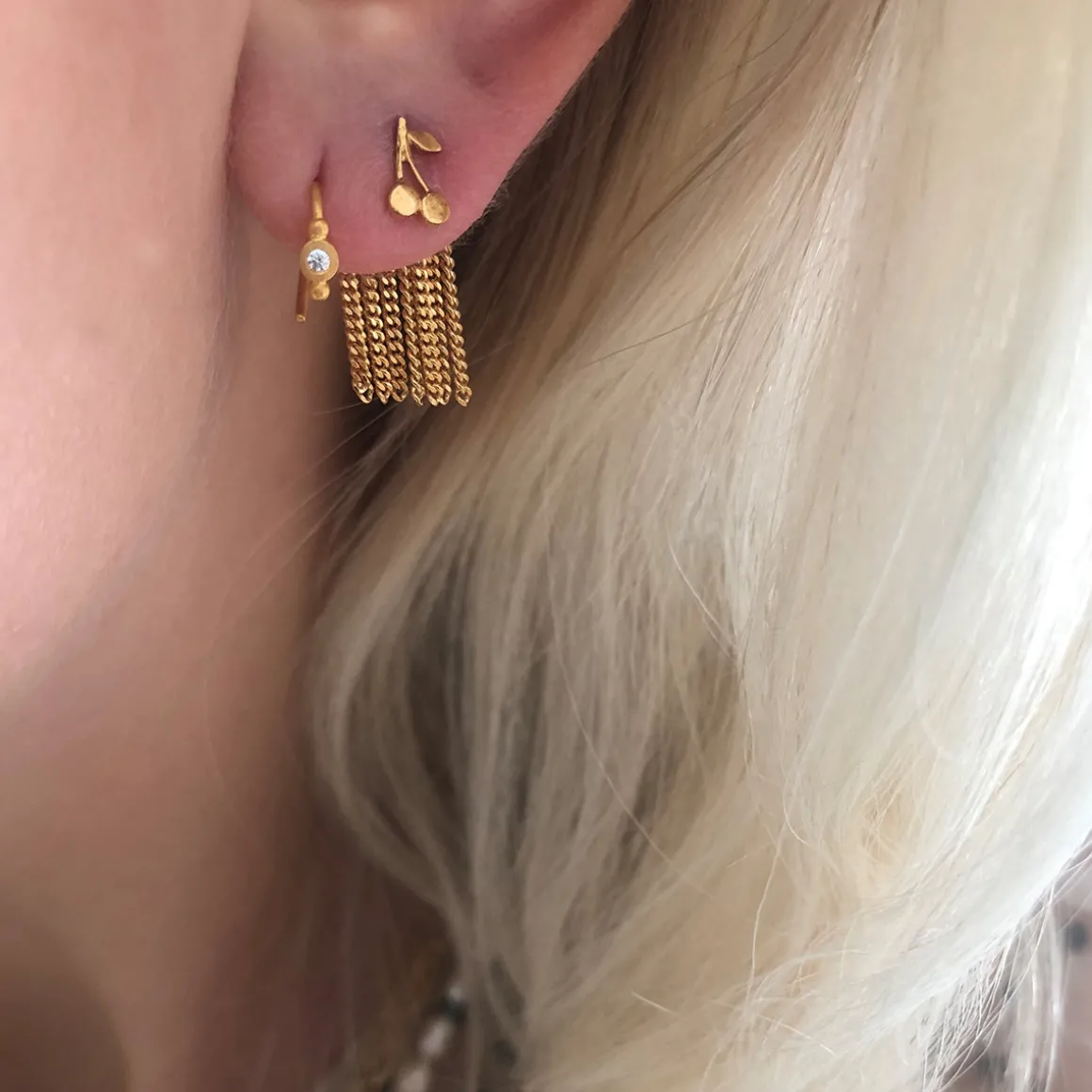 Stine A ørestik - 1005 Petit Bon-Bon White Zircon guldbelagt